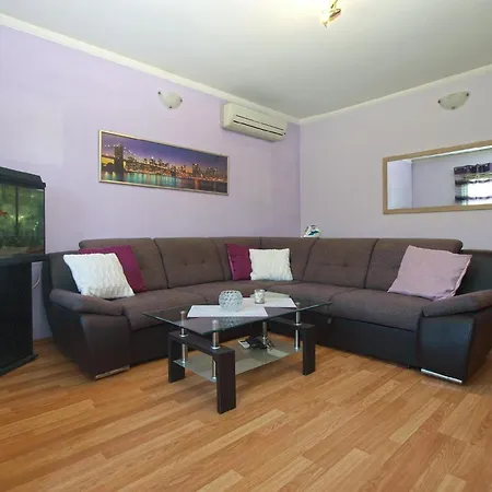 Fuer 6 Personen Ca 75 Qm In Pula, Istrien Istrische Riviera Apartment